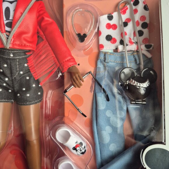 Disney 100 ILY 4 Ever Fashion Doll with 2 Outfits | NEW Collector Doll - Picture 3 of 10